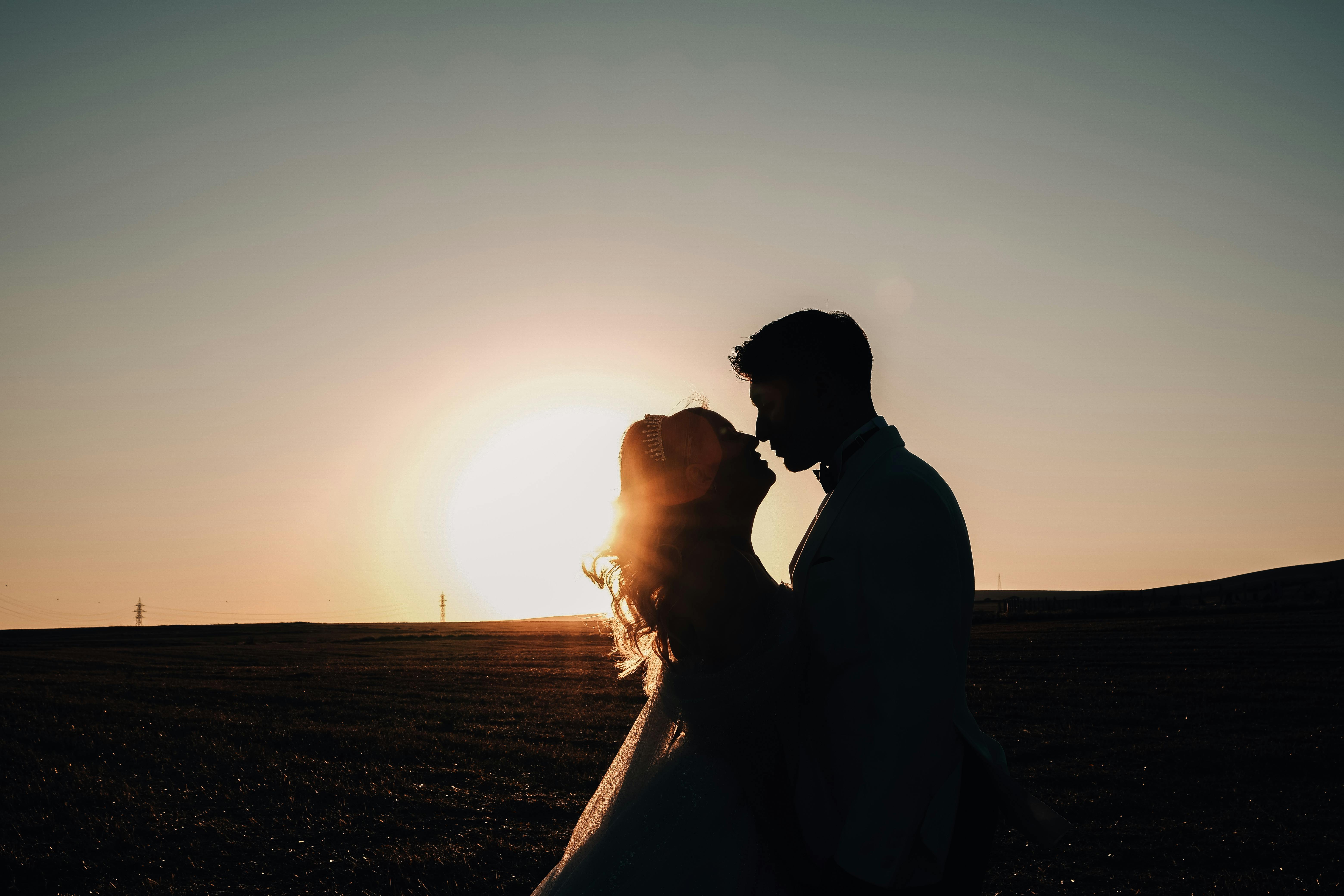 Wedding venue parking issue solved - image pexels-tolgaakman-30661814