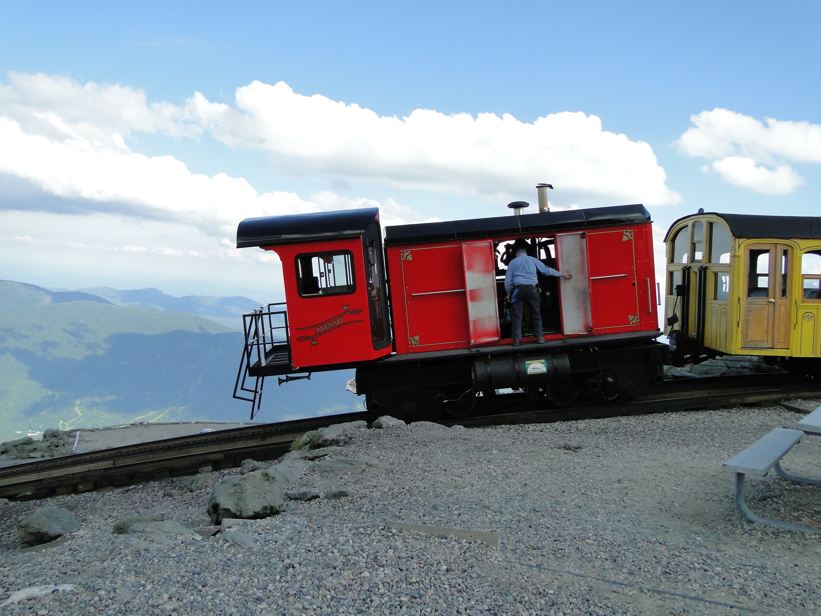 New England trains tour - dustytoes-mountaintop-101980