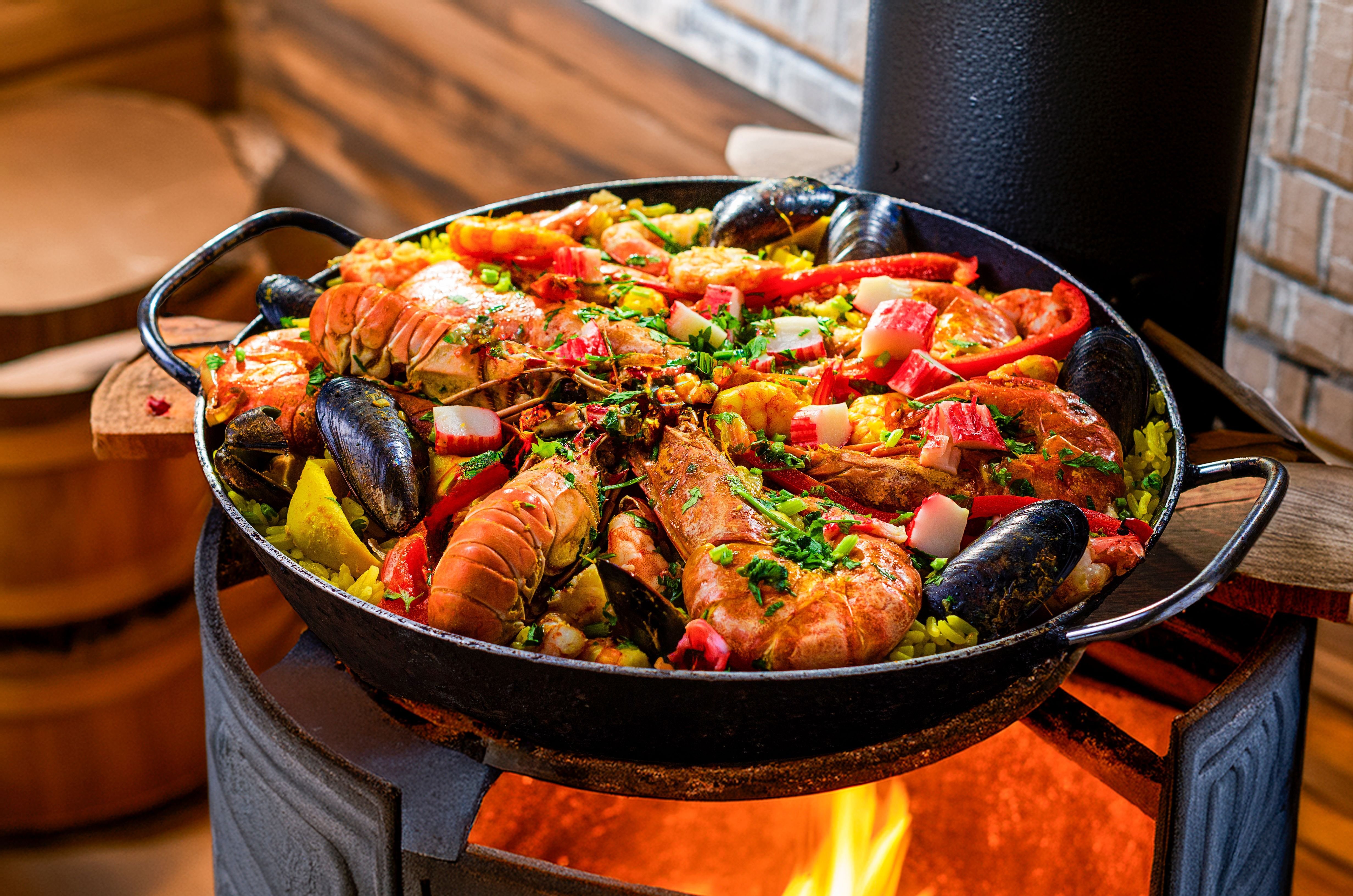 Maine Lobster festival with Martz Bus - pexels-marceloverfe-30488931